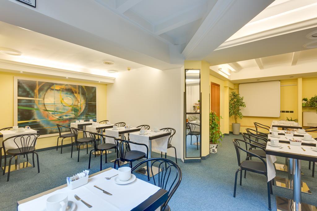 Hotel Roxy Milánó Kültér fotó
