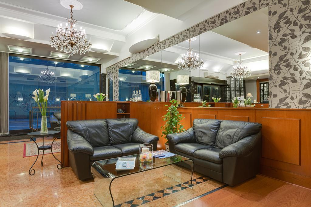 Hotel Roxy Milánó Kültér fotó